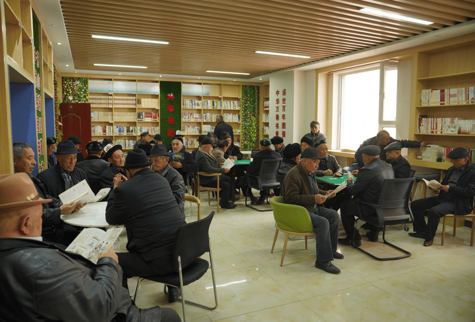 小陣地撬動大民生：阿圖什市社羣圖書館成為文化惠民的“加油站”